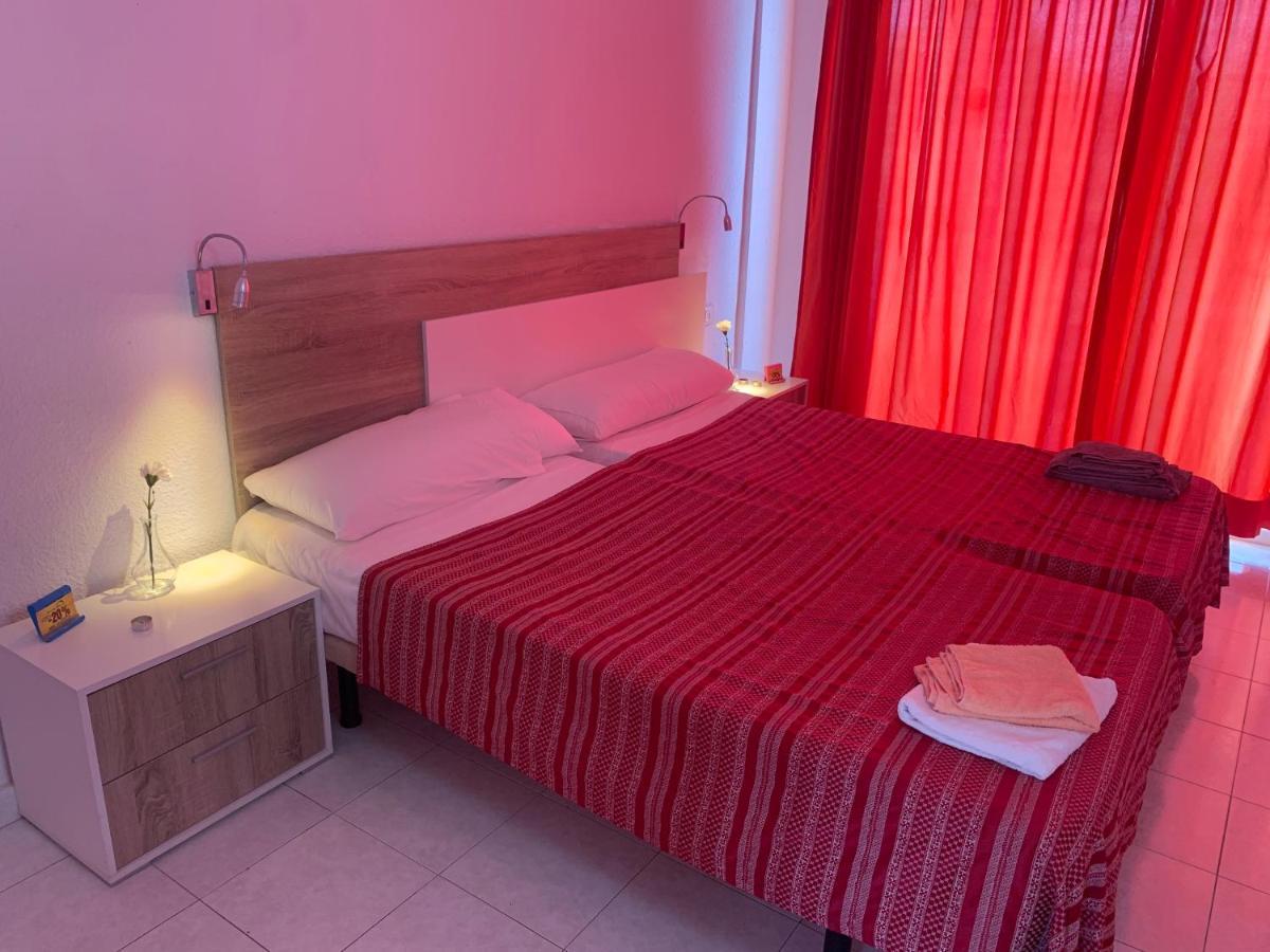 Pondemar Apartaments Vistas Playa Feñabe Extérieur photo